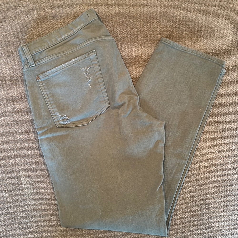 Army green lightly distressed straight leg pant, size 31